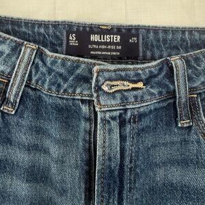 Hollister Ultra High Rise Dad jeans
